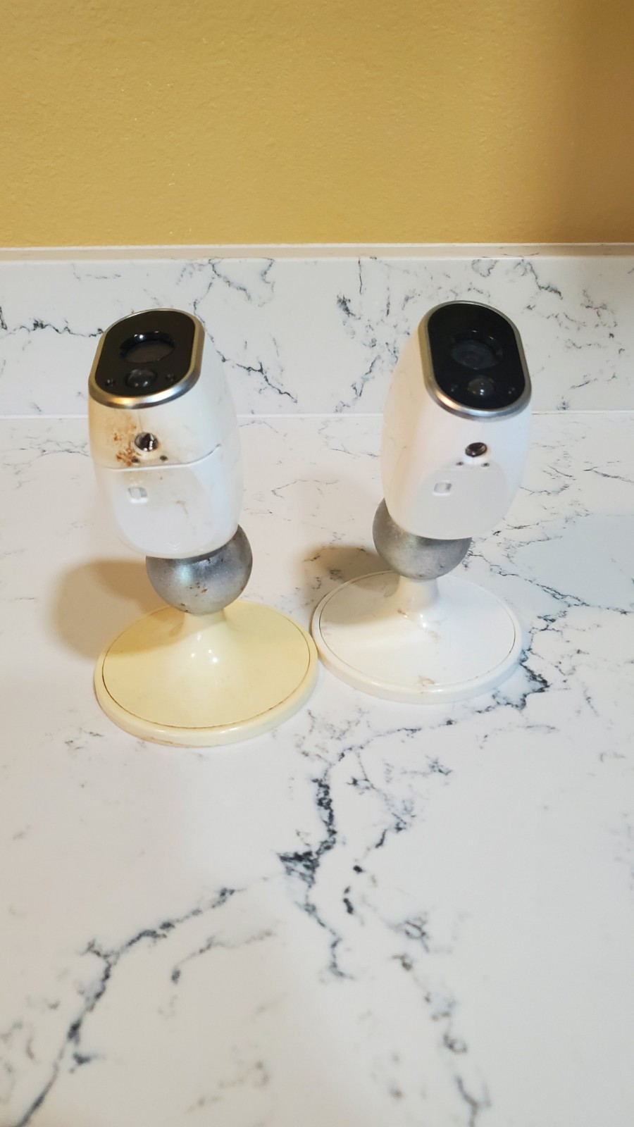 (2) Arlo NETGEAR VMC3030 Add-on HD Security Camera No Battery UNTESTED – WYSIWYG