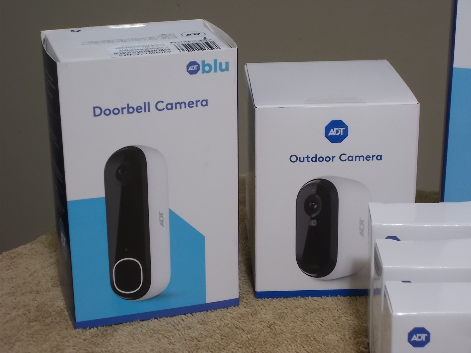 ADT Blu wireless home security smart home and monitoring capable READ CONTENTS