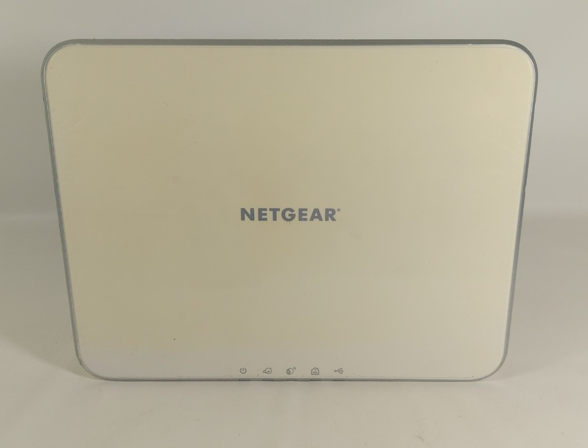 Lot of 2 Netgear Arlo VMC3030 Wireless Security Cameras with Base and batteries