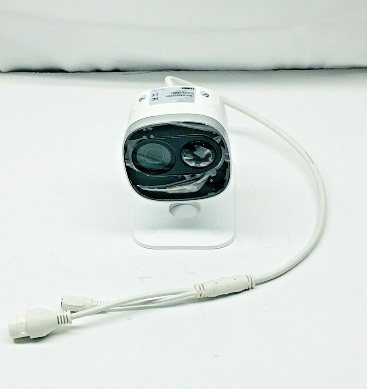Lorex LNB8105X-C 4K 8MP Security Camera UHD IP with Table Top Stand