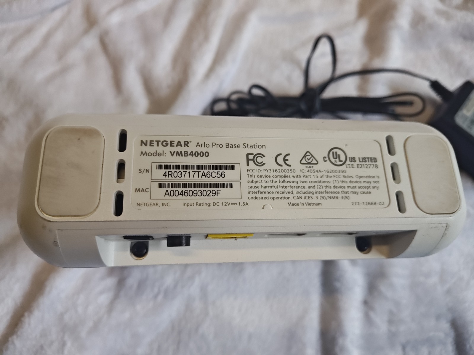 ?Netgear Arlo Pro VMB4000 Wireless Security Camera Base Station with AC Adapter
