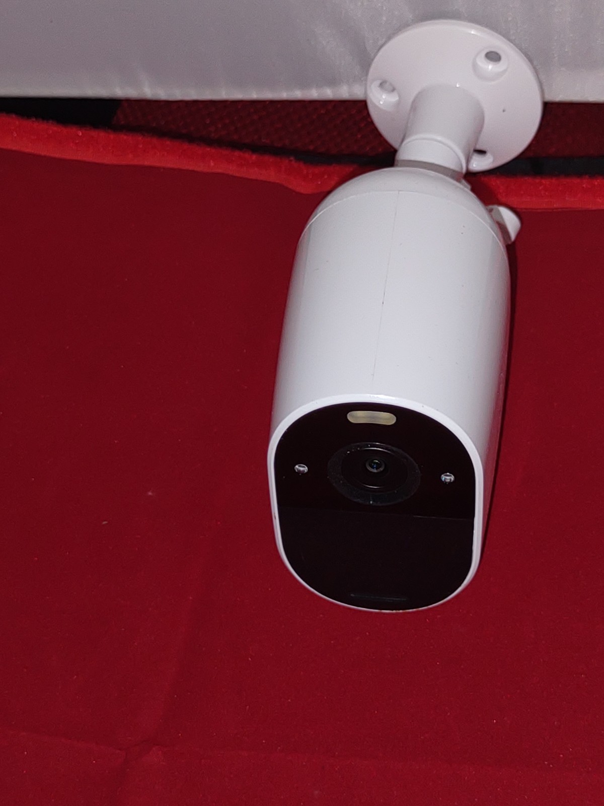3X Arlo Essential Security Spotlight Camera Lot of 3 Cameras White (VMC2030)