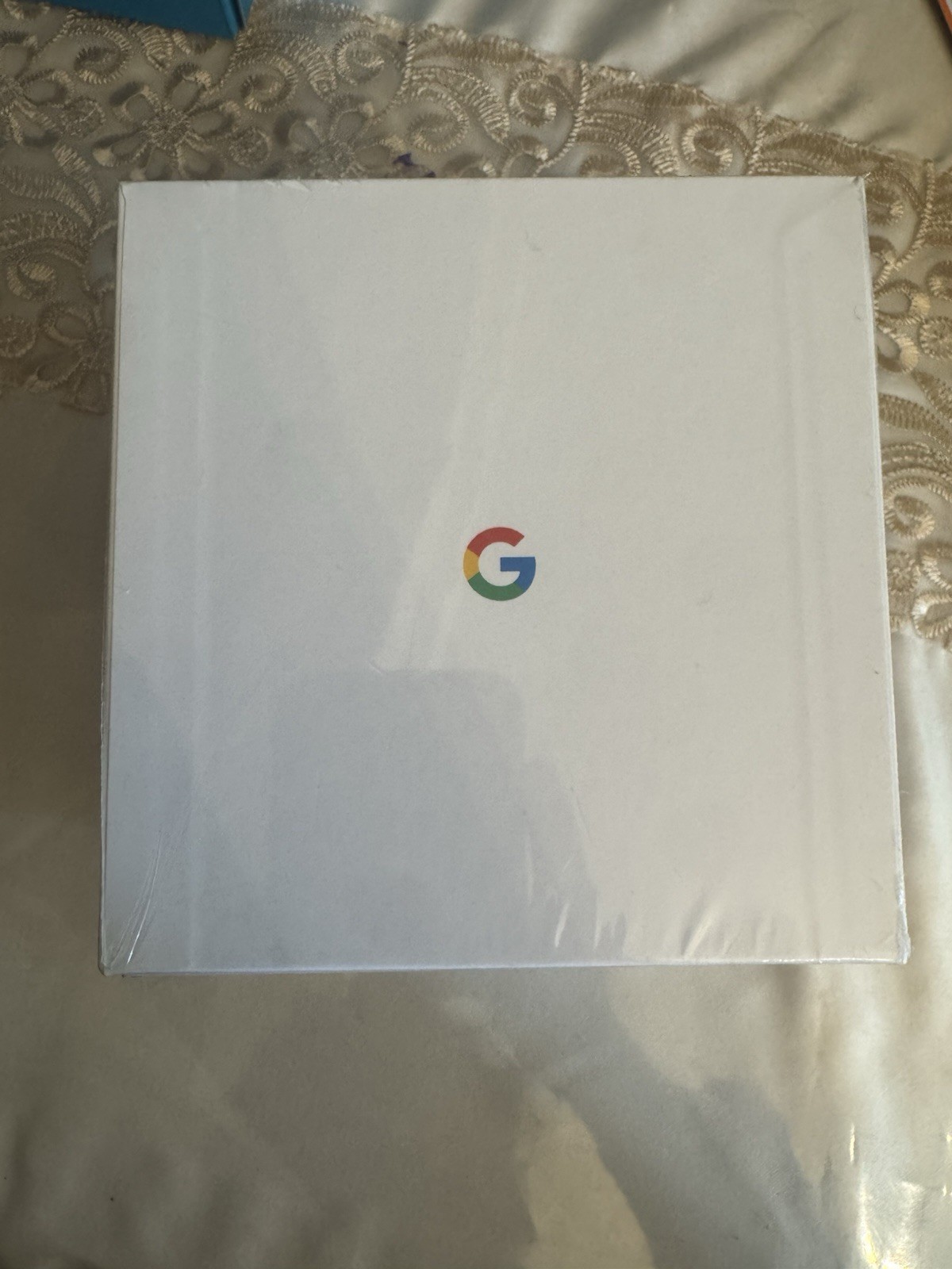 Google Nest Cam Indoor/Outdoor Wire Free Security Camera Snow GA01317-US