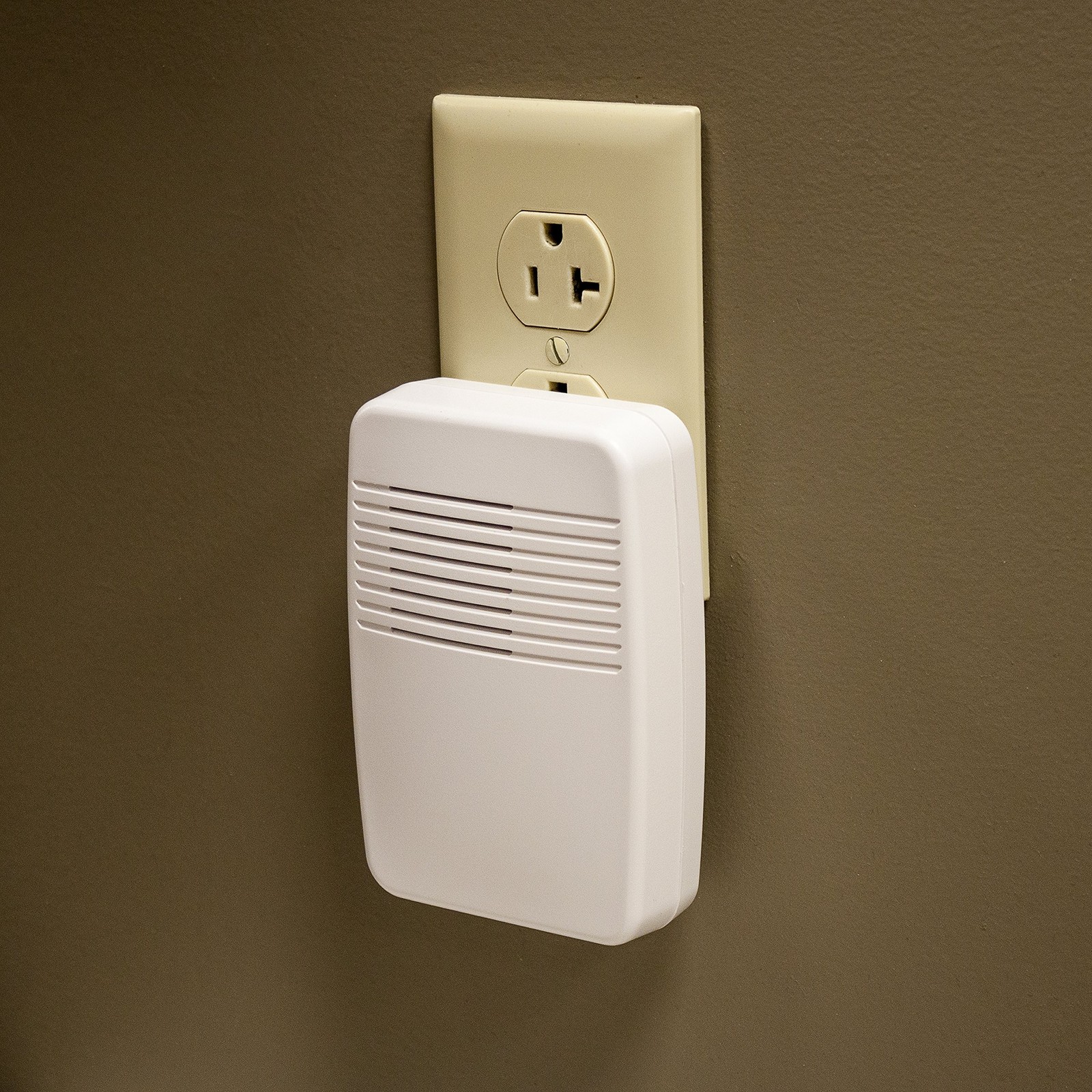 Globe Electric Heath Zenith SL-7368-02 Wireless Multi-function Kit, White