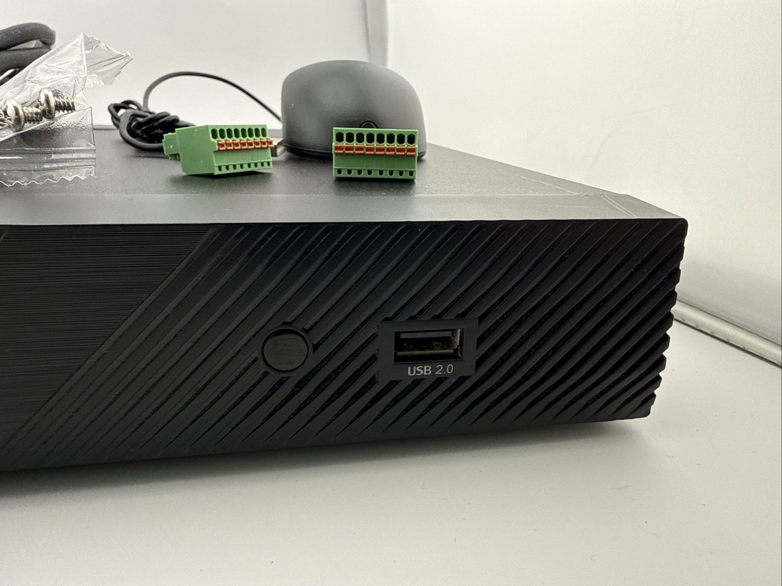 Vonnision Panoob 4K 16CH PoE NVR Network Video Recorder NTSC NVR3216-P16