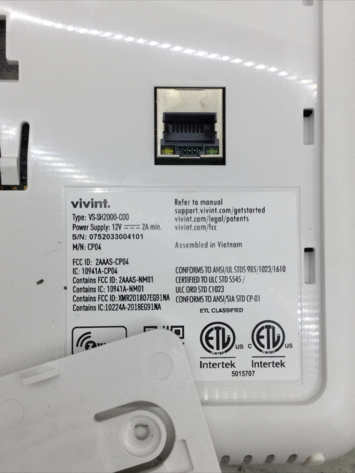Vivint Smart Home Sky Control Panel Smart Hub VS-SH2000-C00 White CP04