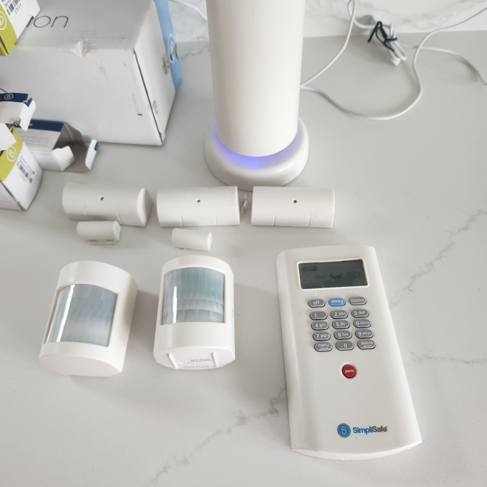 SimpliSafe Security System Base Station Door and Window Sensors Motion Keypad