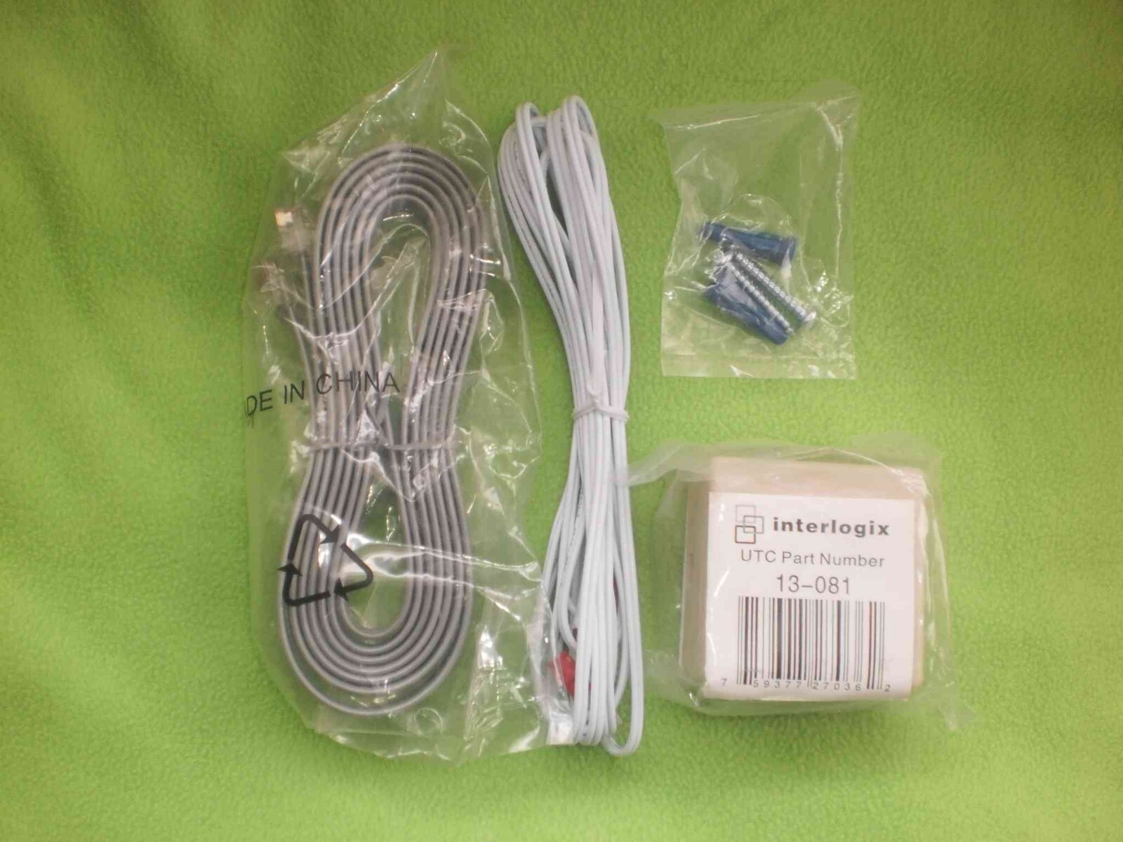 Simon XTi used wireless touch-screen security system with 7dr/win,2mot,1smo,1fob