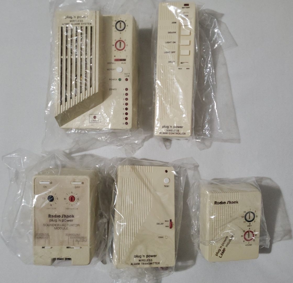 Radio Shack Wireless Home Control Security System 61-2611 – New Opened Vintage